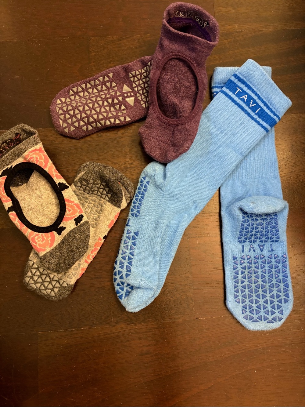 Tavi grip socks [pilates, barre]  Non-Slip women’s socks…3 pairs!